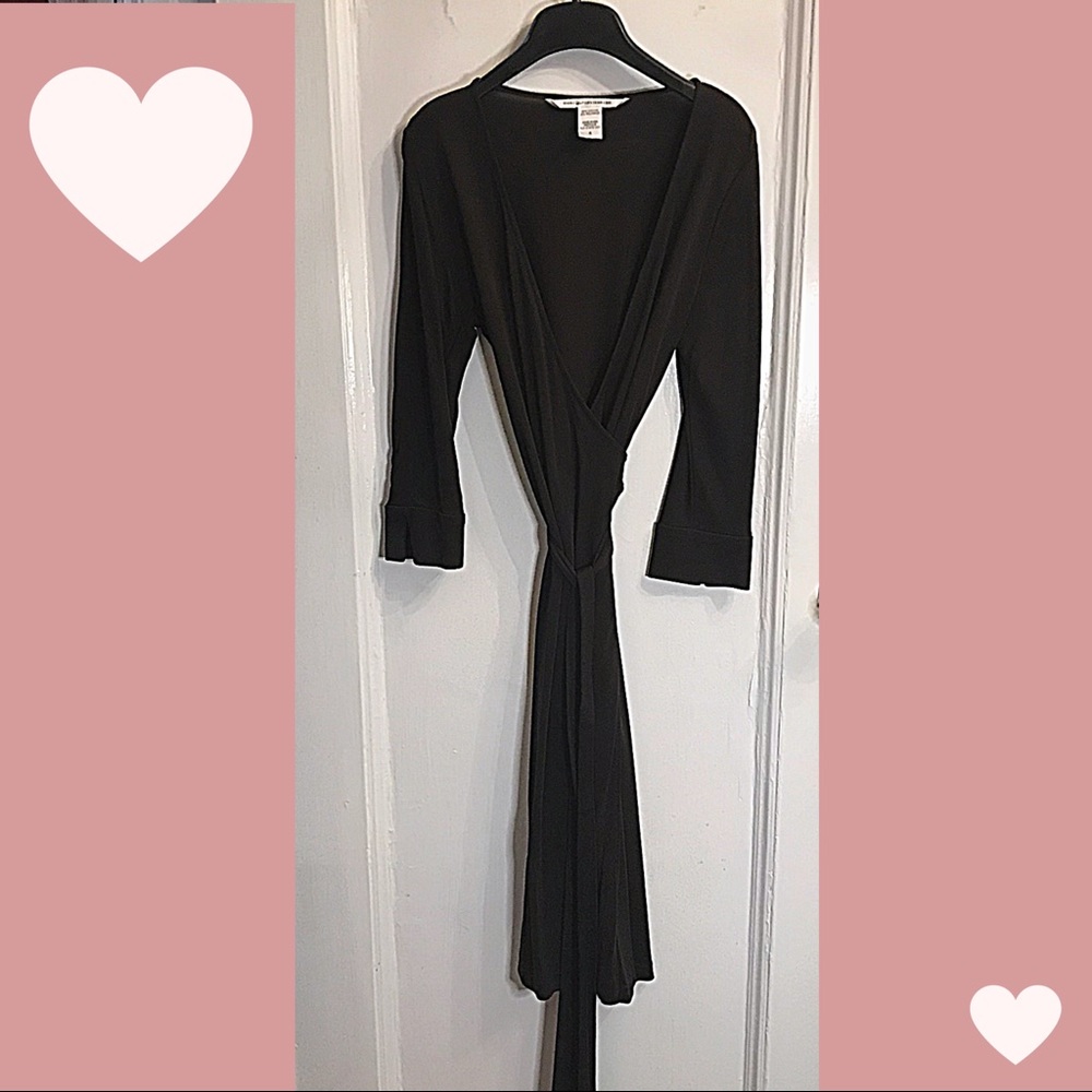 Diane Von Furstenberg Wrap Dress, Size 6